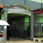 gerbang-masuk-sma-negeri-19-garut