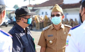 Siswa Berprestasi Dapat Bantuan Dari Baznas Garut