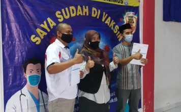 97 Persen Tenaga Pendidik Beserta Staf SMKN 9 Garut Menjalani Vaksinasi Covid-19 Tahap Pertama