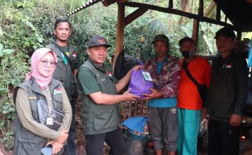Awal Tahun 2022, Jabar Bergerak Kabupaten Garut Distribusikan Bantuan Bencana Alam
