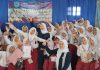 Kemeriahan Penyerahan Kelulusan di SDN 5 Sukamentri