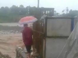 Dua Unit Rumah Warga Bayongbong Hanyut Terseret Sungai Cimanuk, Lima Rumah Lainnya Terancam