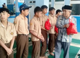 SMPN 3 Garut Bermusyafahah dan Berbagi Dengan Anak Yatim Menyongsong Ramadhan 1445 H.