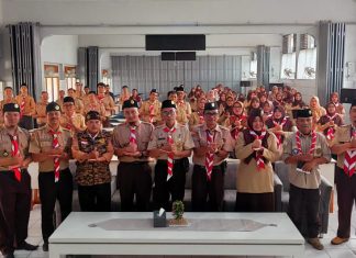 Kwarran Pramuka Tarogong Kidul Mendapat Pembinaan Kwarcab, Membangun Karakter Positif