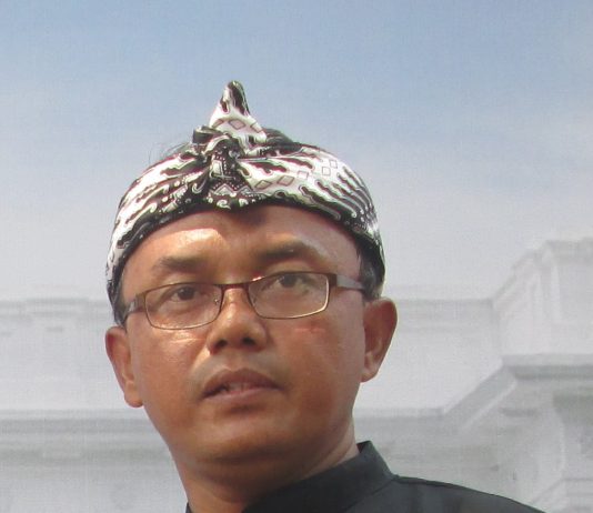 Dari Ruang Supervisi ke Kelas Digital: Refleksi Pengawas tentang Optimalisasi Papan Interaktif dalam Pembelajaran