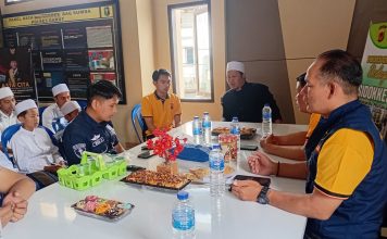 Tunjukan Rasa Kepedulian, Sidokkes Polres Garut Salurkan Sembako ke Santri
