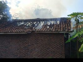 Dua Rumah Warga di Cisompet Garut Ludes Terbakar, Kerugian Capai Rp 80 Juta