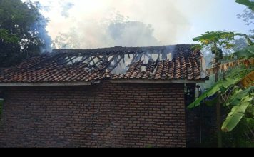Dua Rumah Warga di Cisompet Garut Ludes Terbakar, Kerugian Capai Rp 80 Juta