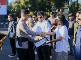 Sinergitas Kepolisian dan Media, Kapolres Garut Berikan Penghargaan kepada Media Wartawan