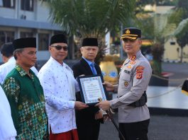 Kapolres Garut Berikan Penghargaan Kepada Tokoh Agama atas Dukungan dalam Menjaga Kamtibmas di Kabupaten Garut