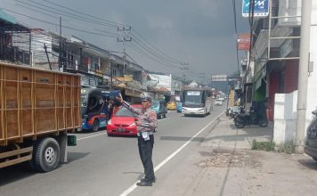 Arus Lalu Lintas Meningkat, Polres Garut Laksanakan Enam Kali One Way pada Long Weekend