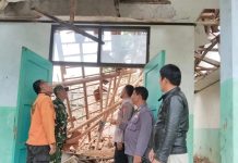 Ruang Kelas SMPN 1 Peundeuy Ambruk, Polsek Singajaya dan Forkopimcam Lakukan Penanganan Cepat