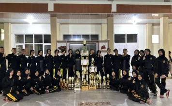 Paskibra SMPN 1 Garut Raih Juara Umum LKBB PASDOEGA 2025, Boyong Piala Bergilir Bupati Garut