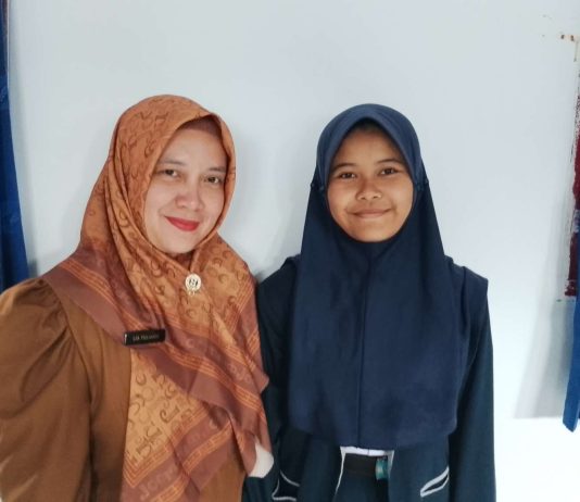Dari Kebiasaan Membaca, Siswi SMPN 1 Bayongbong Garut Sabet Silver Award Nasional