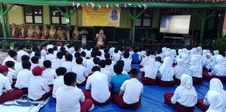 Langkah Kecil Sarat Makna: SDN 5 Regol Peringati Hari Lahir R.A. Lasminingrat dengan Literasi dan Budaya Sunda