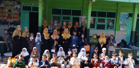 Puncak Gebyar Ramadhan SDN 7 Sukamentri: Simulasi Shalat Idul Fitri hingga Santunan Anak Yatim