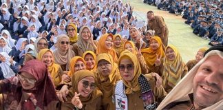 SMPN 1 Limbangan Terima Kunjungan Syekh Palestina, Tanamkan Nilai Kepedulian dan Perdamaian