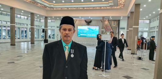 Asep Sudrajat Resmi Dilantik sebagai Pengawas Ahli Utama, Kiprah Panjang di Dunia Pendidikan Berbuah Prestasi Nasional