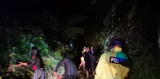 Empat Titik Longsor Tutup Jalur Banjarwangi–Singajaya, Polisi dan Tim Gabungan Gerak Cepat