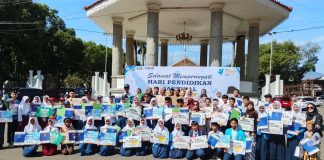 Puluhan Insan Pendidikan Garut Terima Penghargaan pada Hardiknas 2026