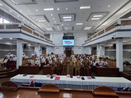 Siswa SDN 2 Kota Kulon Kunjungi DPRD Kabupaten Garut, Belajar Peran Lembaga Legislatif