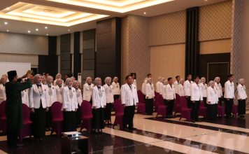 Uniga Cetak 41 Apoteker Baru