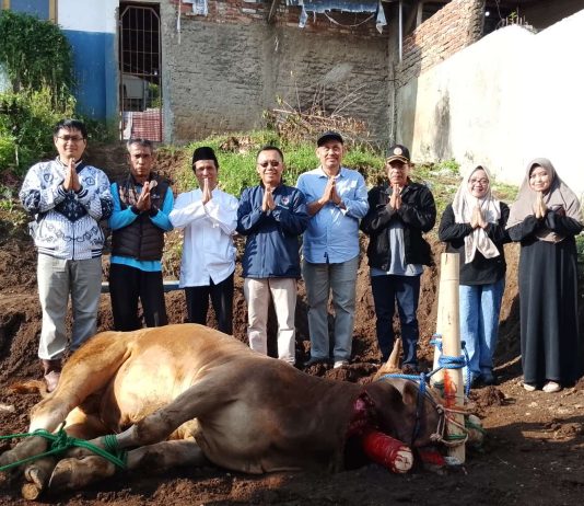 PGRI Cabang Karangpawitan dan Kwarran Karangpawitan Gelar Qurban Bersama di Masjid Al Ikhlas