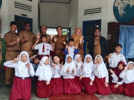 Disdik Garut Kunjungi Siswa SDN 2 Kota Kulon, Pastikan Tidak Ada Eksploitasi Anak