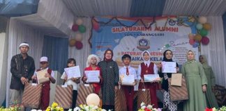 SDN 1 Karangsari Gelar Tepang Sono Alumni, Kenaikan Kelas dan Paturay Tineung, Perkuat Silaturahmi Antar Generasi