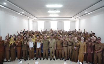 Pemkab Garut Lantik 118 Kepala Sekolah, Bupati: Tingkatkan Mutu Pendidikan dan Cegah Anak Putus Sekolah