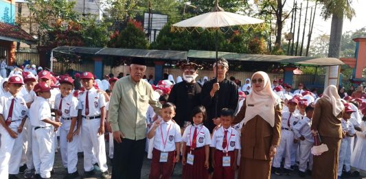 SDN 1 Tarogong Gelar MPLS Ramah Bertema “Ngamumule Budaya Sunda”