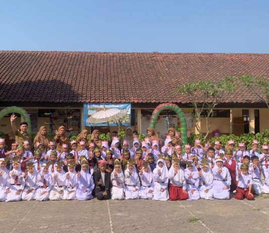 SDN 4 Sukagalih Tanamkan Semangat “Jaga Ilmu, Jaga Bumi” Melalui MPLS Ramah