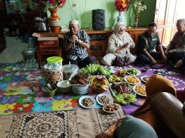 Kepala SDN 1 Sukabakti, Ate Masdar Gelar Tasyakuran Purnatugas