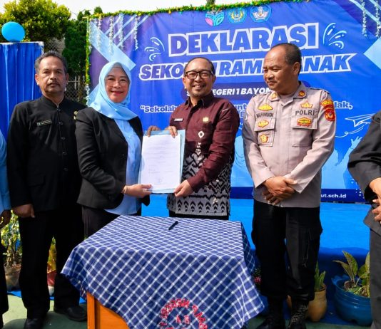 Dari Deklarasi Menuju Budaya Peduli, SMPN 1 Bayongbong Jadi Percontohan Sekolah Ramah Anak di Garut