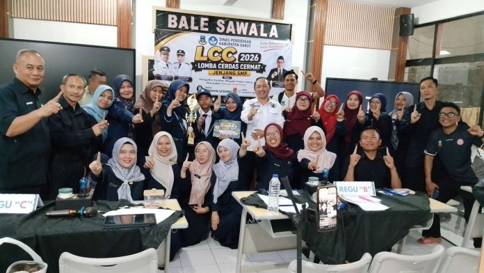 SMPN 1 Bayongbong Juara LCC