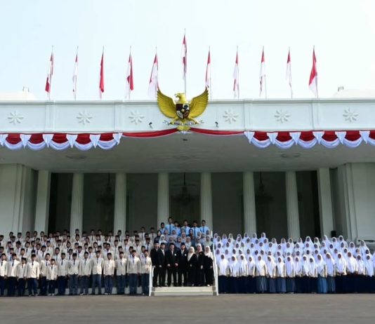 Siapkan Calon Pemimpin Masa Depan, Al Mashduqi IIBS Garut Gelar Field Trip ke Istana Negara