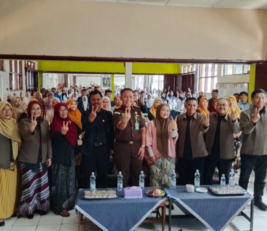 Jaksa Masuk Sekolah, Kejari Garut Edukasi Siswa tentang Pencegahan Kenakalan Remaja