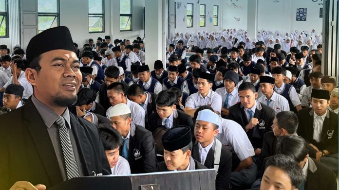 SMP IT Situwangi